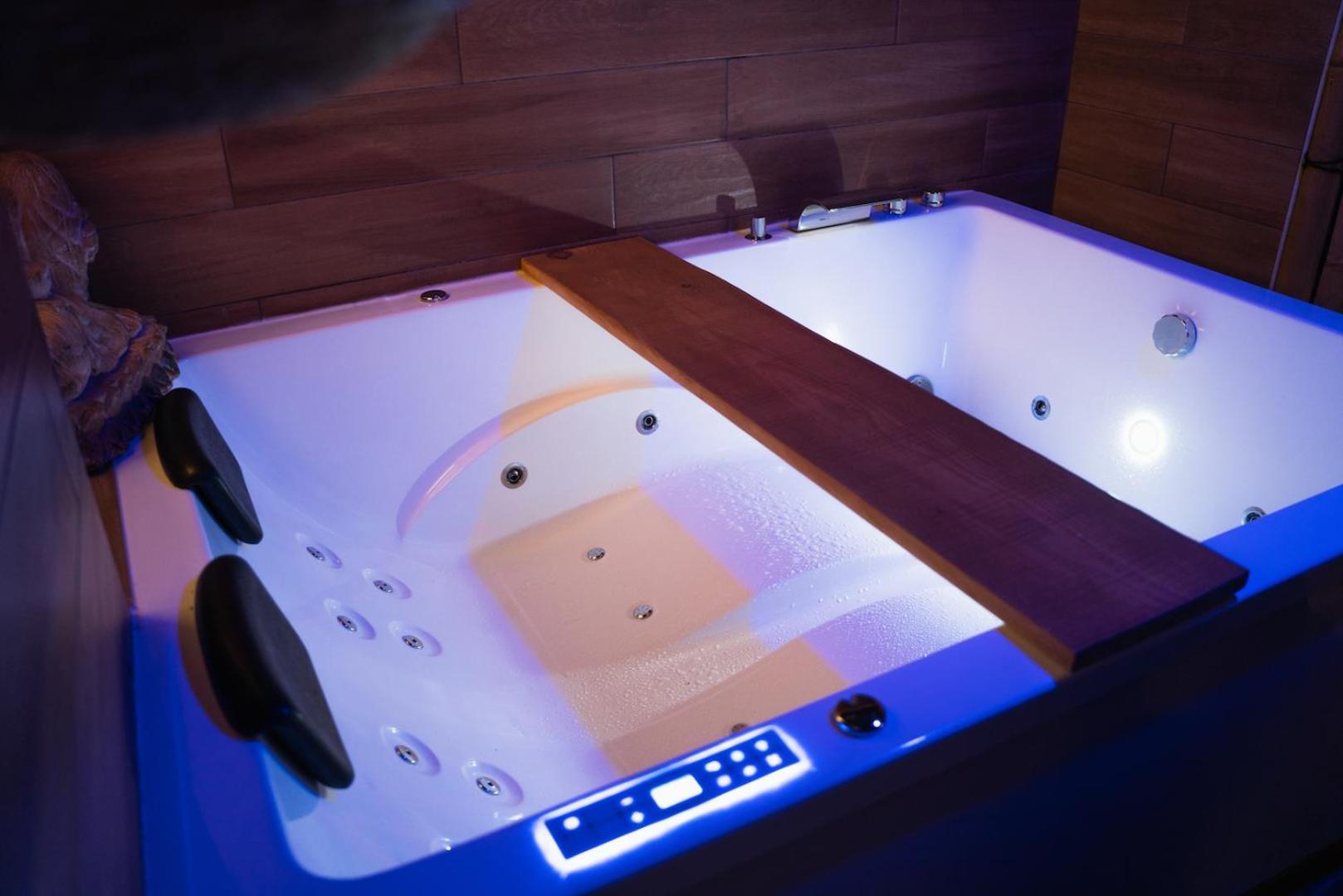 Le Balneo Jacuzzi Vieil Antibes Safranier Apartment Екстериор снимка